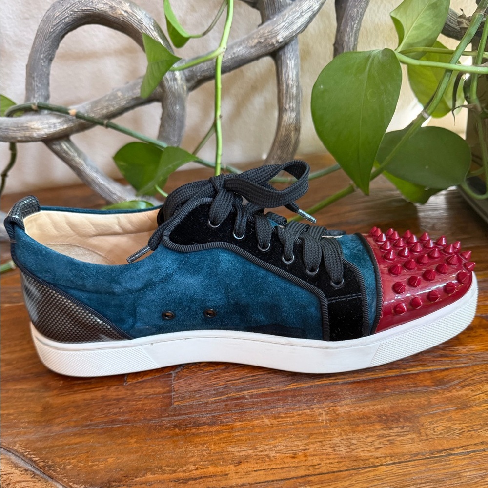 Christian Louboutin Louis Junior Woman’s Spikes.